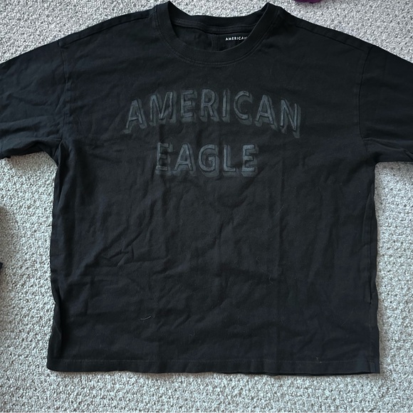 American Eagle Outfitters Tops - Women’s American Eagle graphic cropped black tee